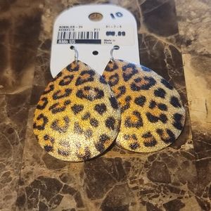 Animal print drop earings